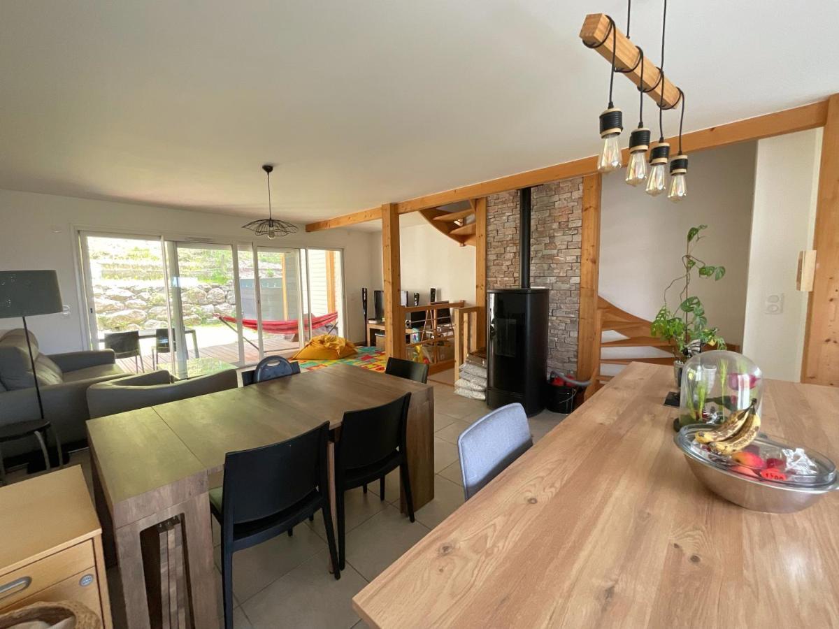 Maison Familiale Vue Lac Avec Jardin - A 10Mn Du Lac Et Stations De Ski Leilighet Publier Eksteriør bilde